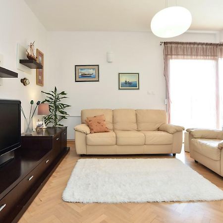 Apartment Bezic Каштела Экстерьер фото