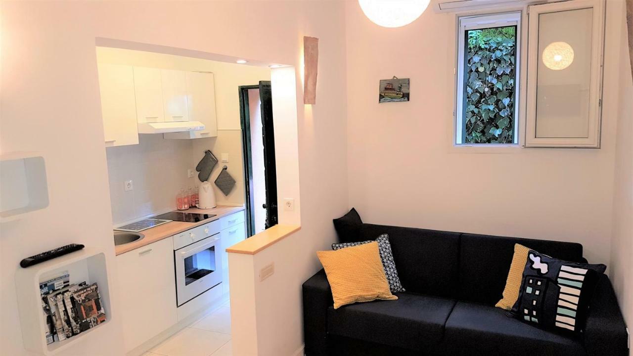 Apartment Bezic Каштела Экстерьер фото